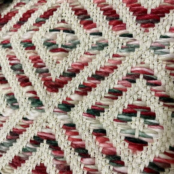 ASPEN Woven Table Runner Tassel Ends Red Green White Diamond Pattern Metallic - Picture 3 of 8